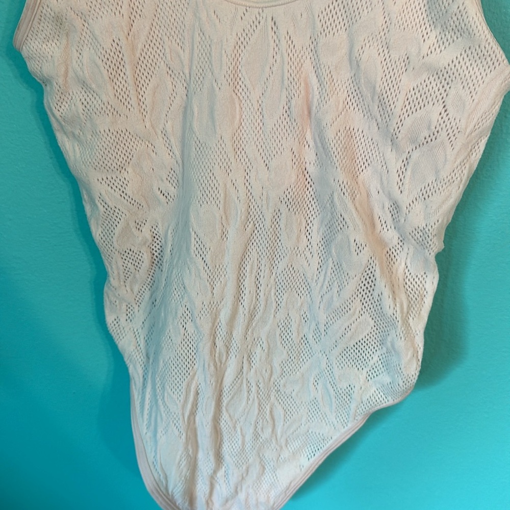 FINAL PRICE NO OFFERS 
Intimately Free People Lace Baby Pink Fitted Bodysuit M - Picture 3 of 7